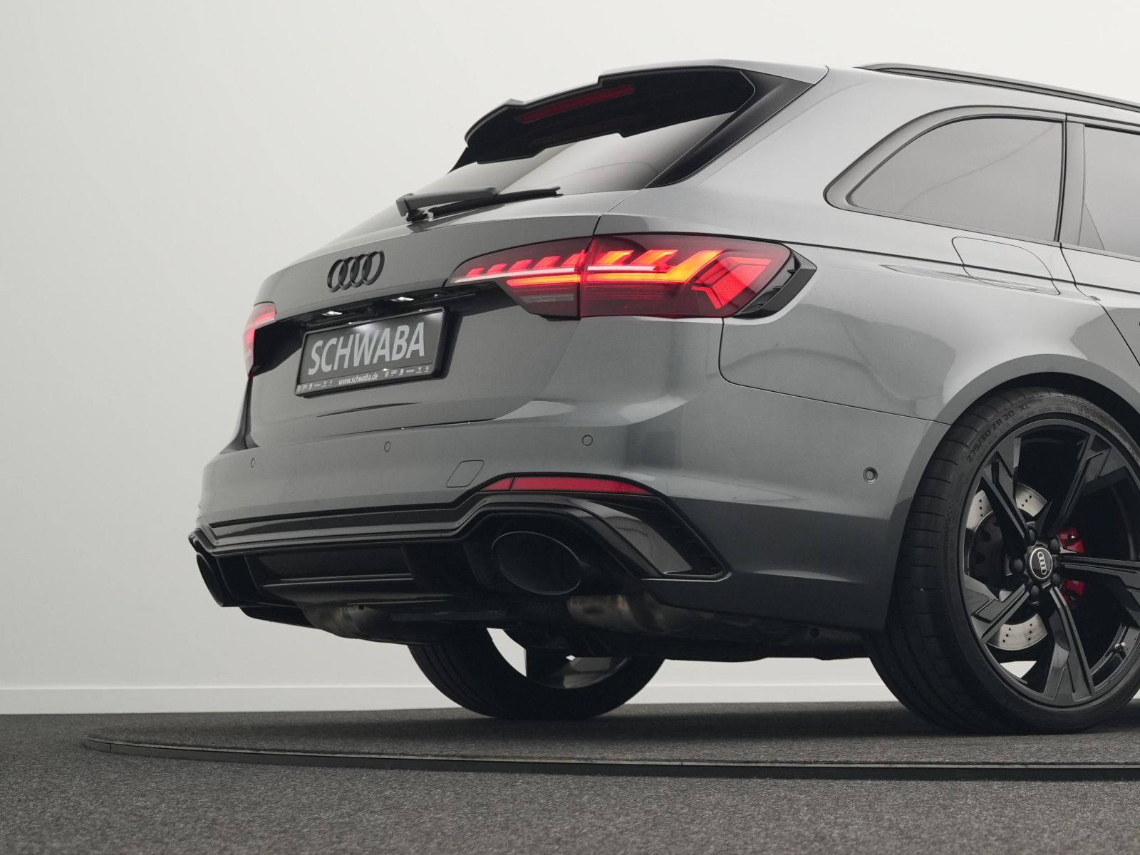Audi RS4 - Bild 45