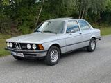 BMW 320 - BMW 320 aus 1979