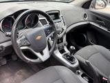 Chevrolet CRUZE LT 1.6i*KLIMA*CD*ALUFELGEN*2. HAND*TÜV - gebrauchte Chevrolet Limousine