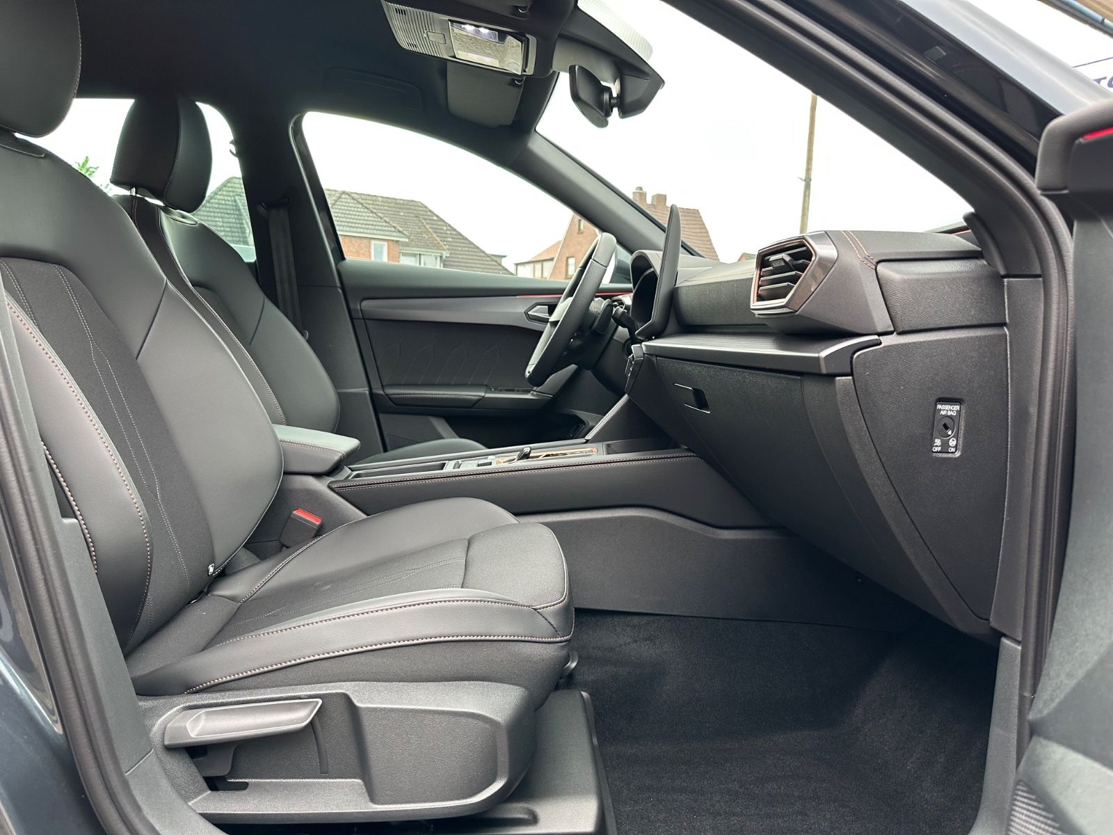 Fahrzeugabbildung CUPRA Formentor 1.5 eTSI DSG ACC/AHK/LED/SHZG/CarPlay