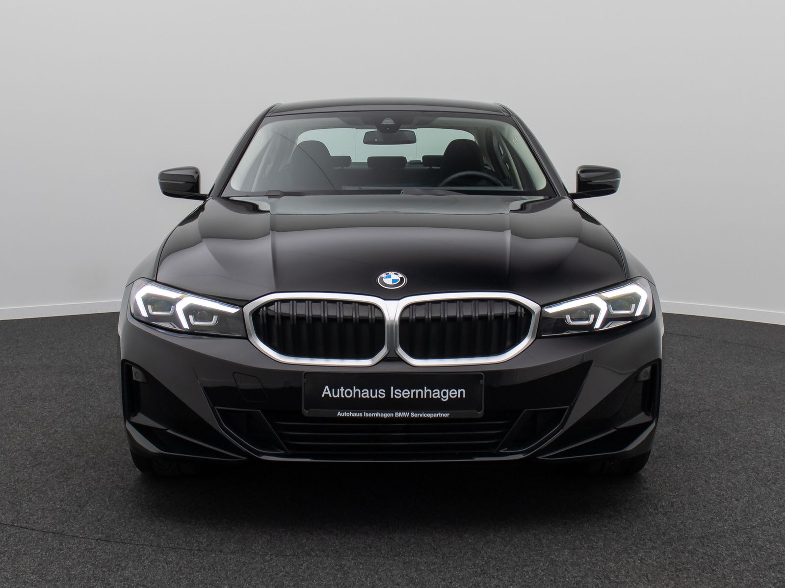 Fahrzeugabbildung BMW 318i DAB PDC Widscreen Geschwindigkeitsreg LED