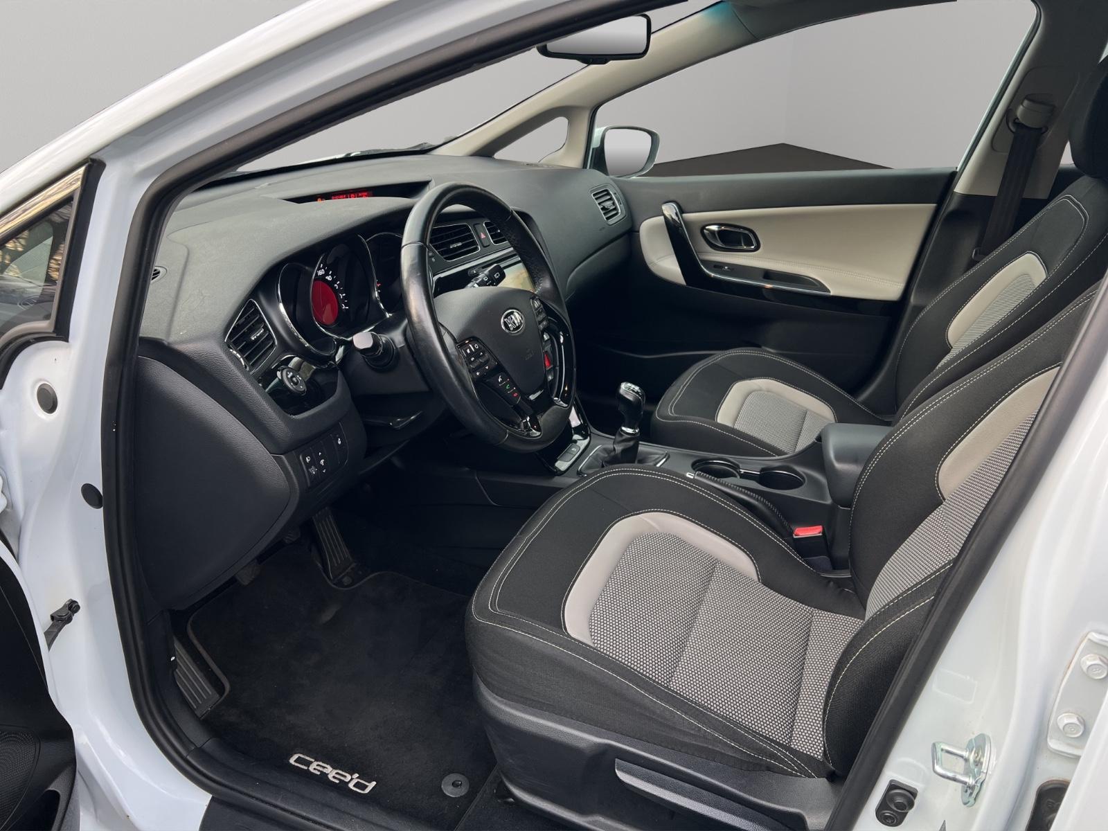 Kia cee'd Sportswagon 1.4CVVT*KAMERA*NAVI*SHZ*TEMPOM
