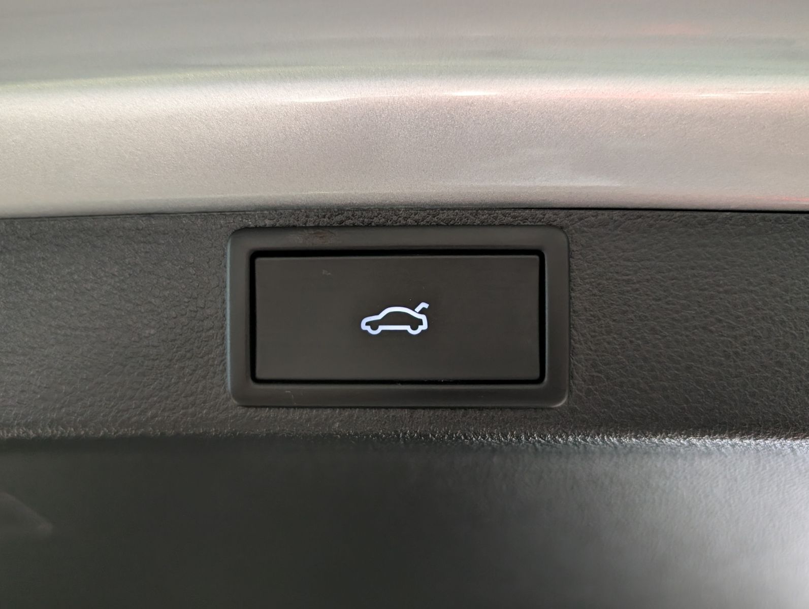 Fahrzeugabbildung SKODA Octavia 1.5 TSI mHEV DSG ACC Style-Paket AHK 17"