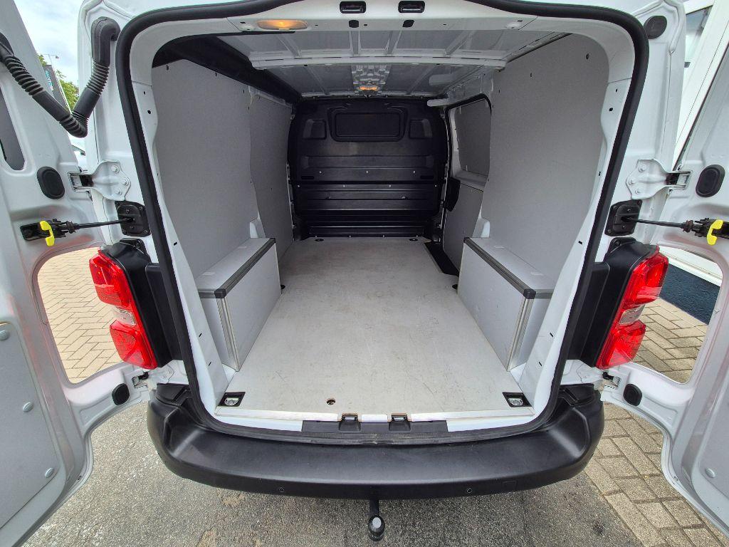Peugeot Expert L2 HDi 180 EAT8 AHK+KAMERA+SITZHZG