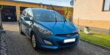 Hyundai i30 CW 1.6 CRDi 81kW Trend Trend - Hyundai i30 aus 2012 mit Diesel-Antrieb: Kombi