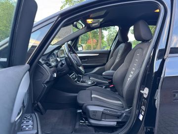 BMW 218 Gran Tourer - 8