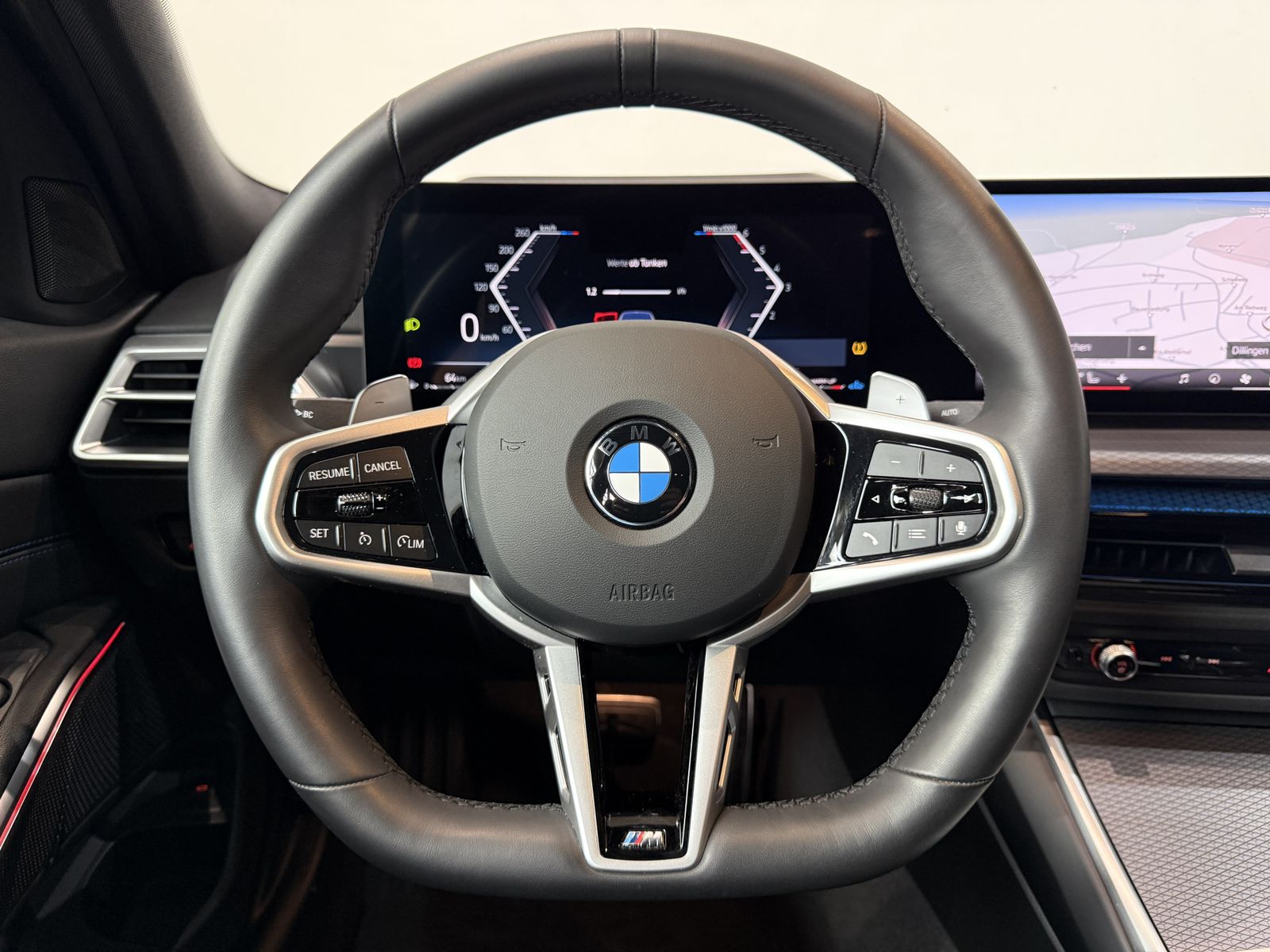 Fahrzeugabbildung BMW 330d xDrive |M Sportpaket |AHK |Driving Assistan