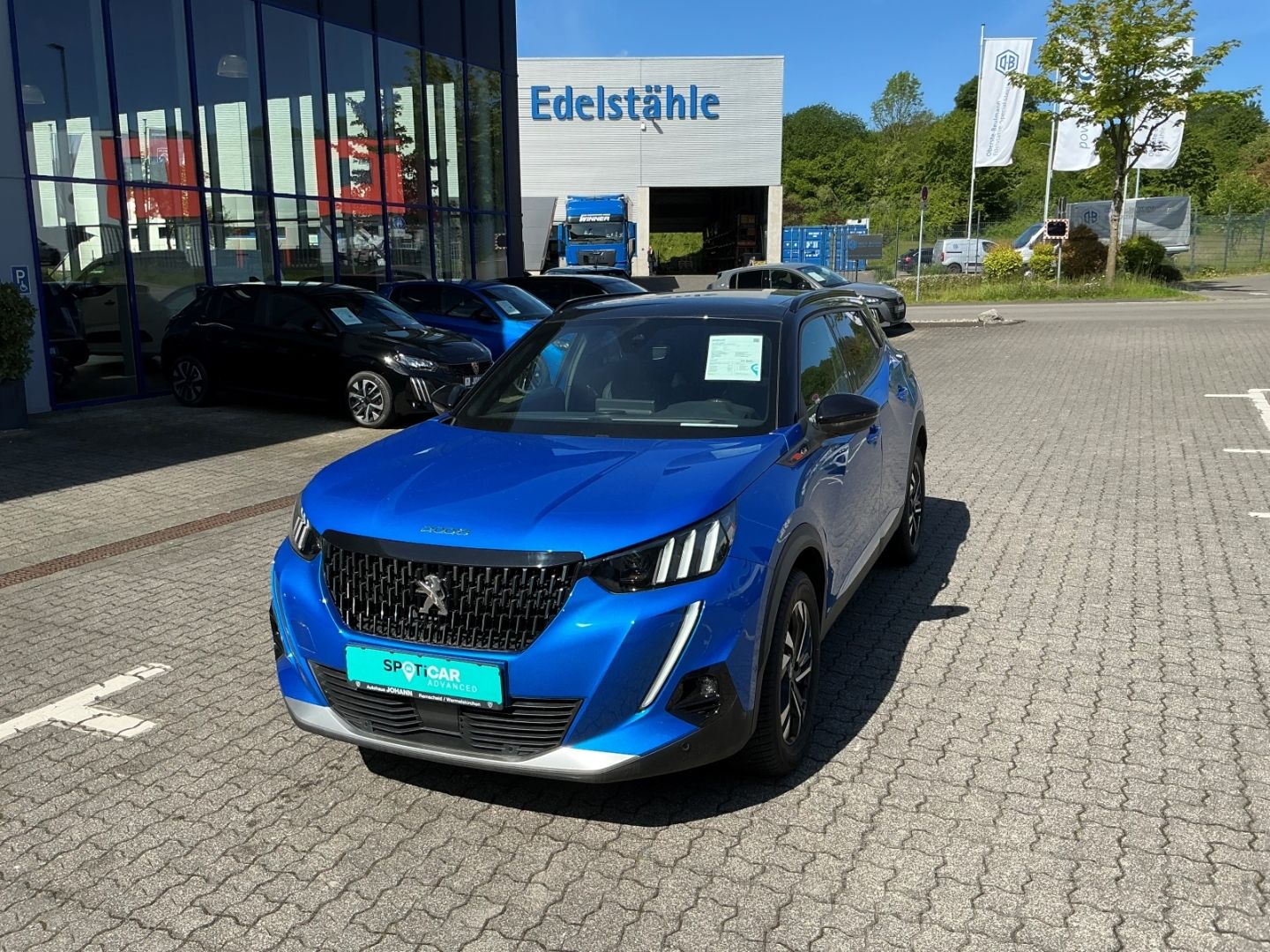 Peugeot 2008 GT BlueHDI 130 EAT8 *Schiebedach+ACC+Ganzja
