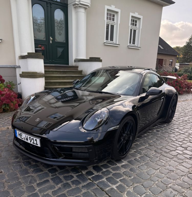 Image of Porsche 992