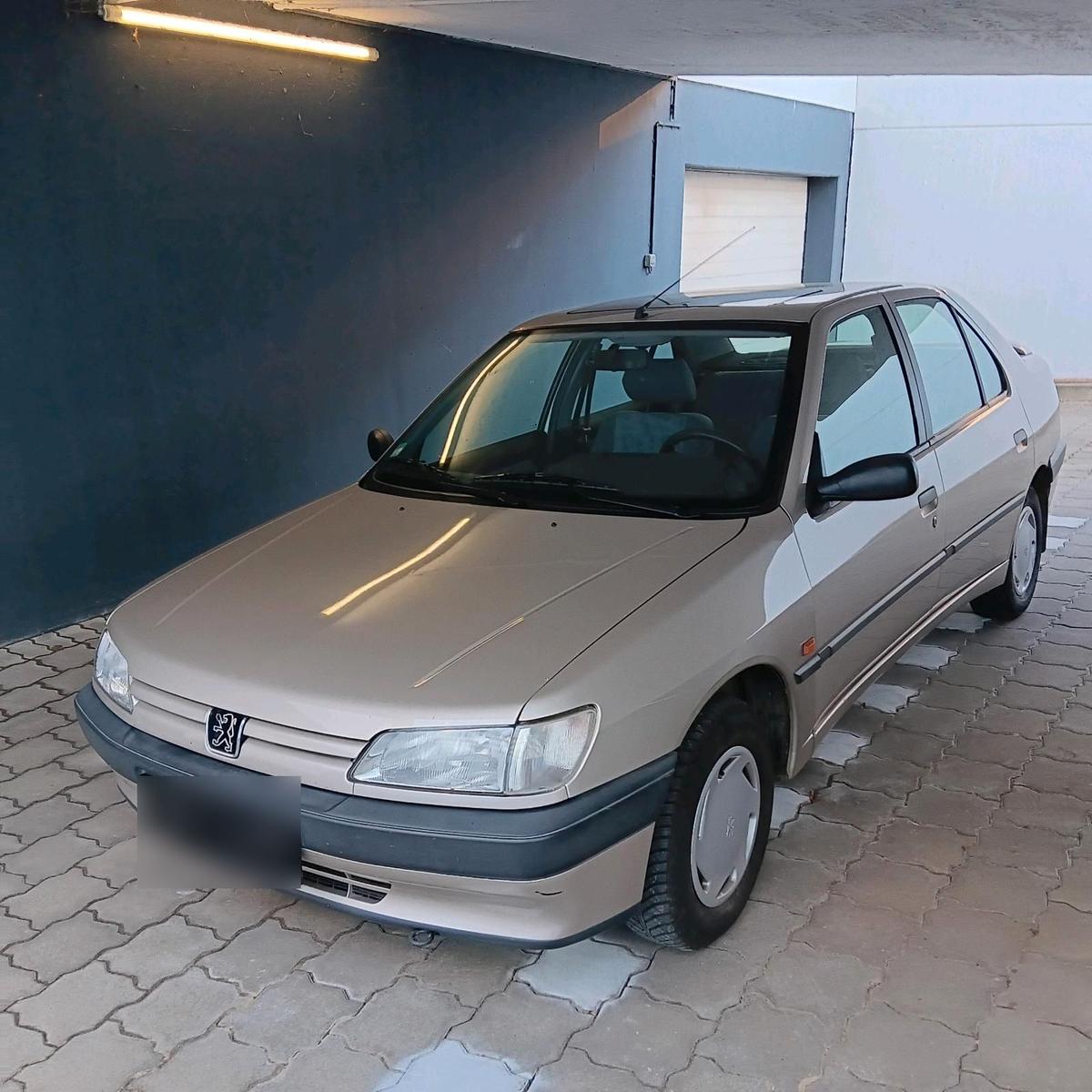 Peugeot 306