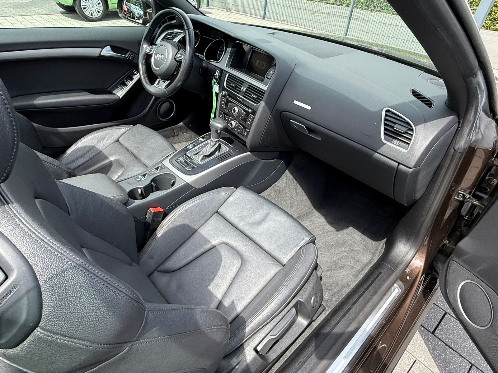 Fahrzeugabbildung Audi A5 Cabriolet 2.0 TFSI quattro S Line