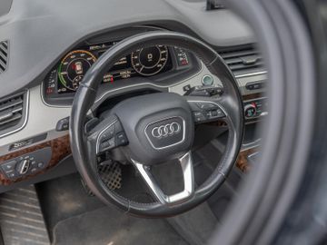 Audi Q7 - 6