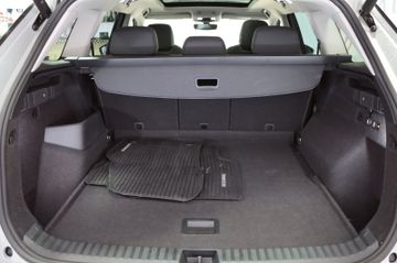 Fahrzeugverkauf 29 Skoda Kodiaq 1.5 TSI AHK Matrix Panoramadach Kamera