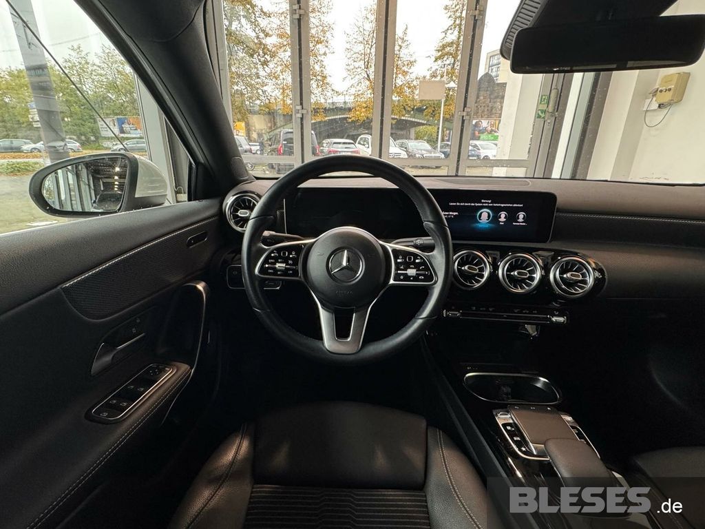 MERCEDES-BENZ A 180 – Bild 10