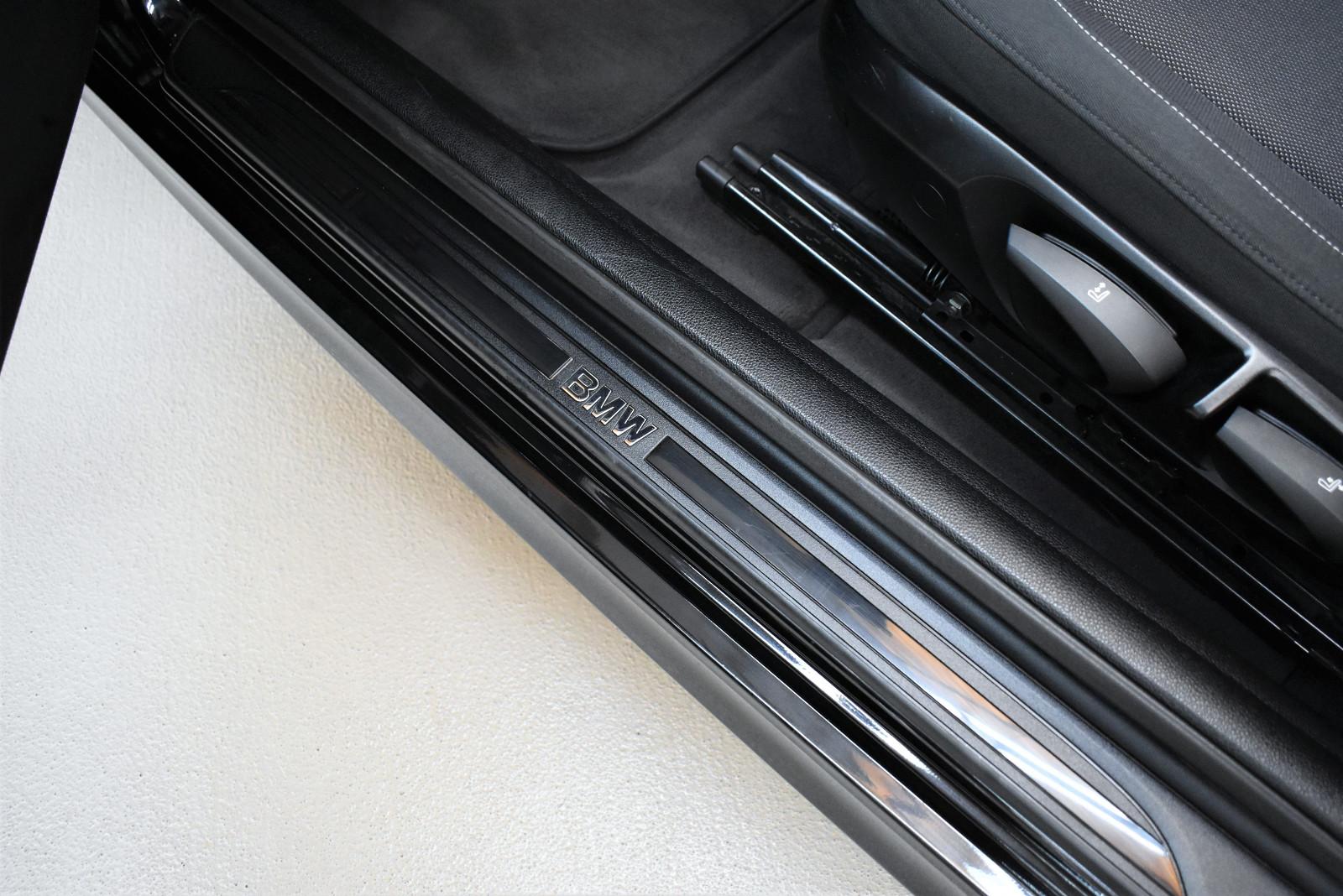 BMW 118i Cabrio+Navi+Automatik+PDC+Tempomat+SHZ