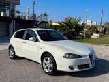 Alfa Romeo 147 1.9 JTD (120) 5 porte Progression - Alfa Romeo 147 mit Diesel-Antrieb