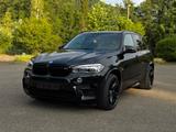 BMW X5 M Top Zustand Acrapovic Eingetragen - BMW X5 M mit Schiebedach