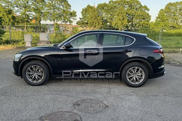 Alfa-Romeo Stelvio - 9
