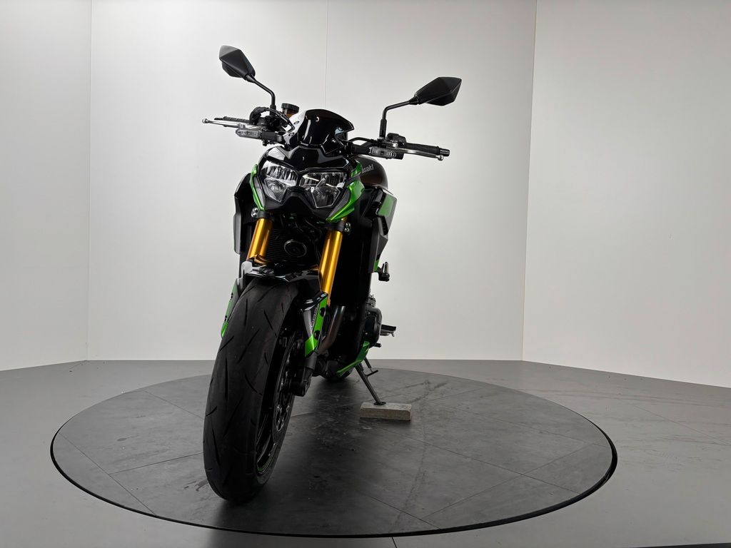 Fahrzeugabbildung Kawasaki Z900 SE *SC-PROJECT *SERVICE NEU *1390 KM