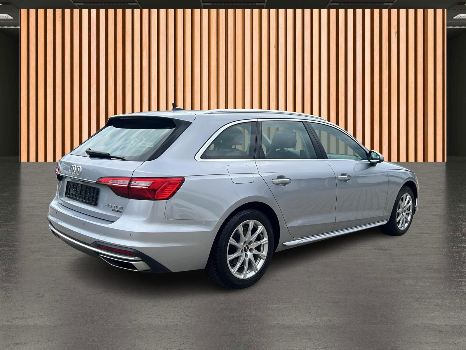 Audi A4 40 TFSI quattro M-HEV*Navi*Leder*KeyGo*LED