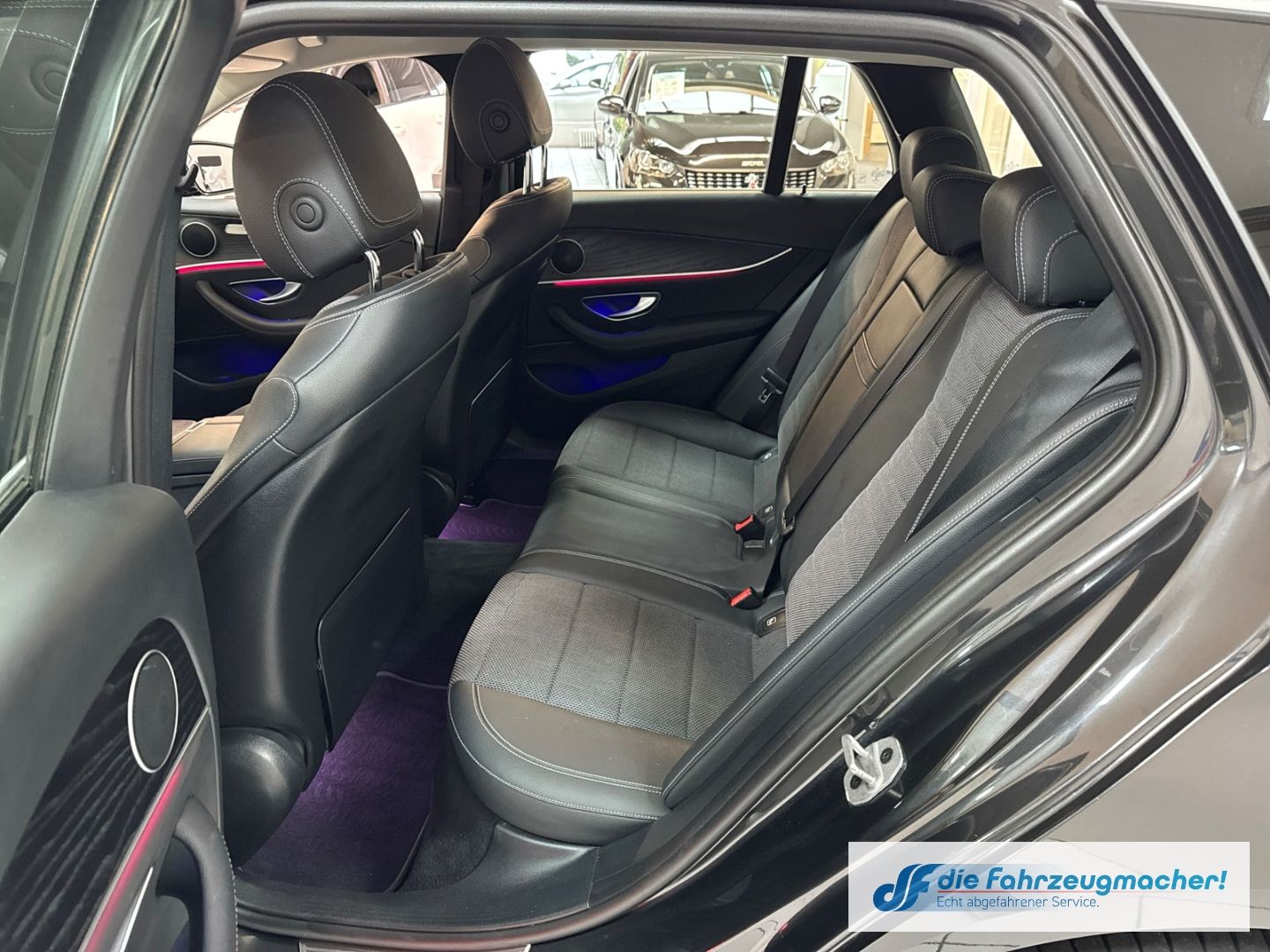 Fahrzeugabbildung Mercedes-Benz E 300 300de HUD AHK-klappbar Digitales Cockpit L
