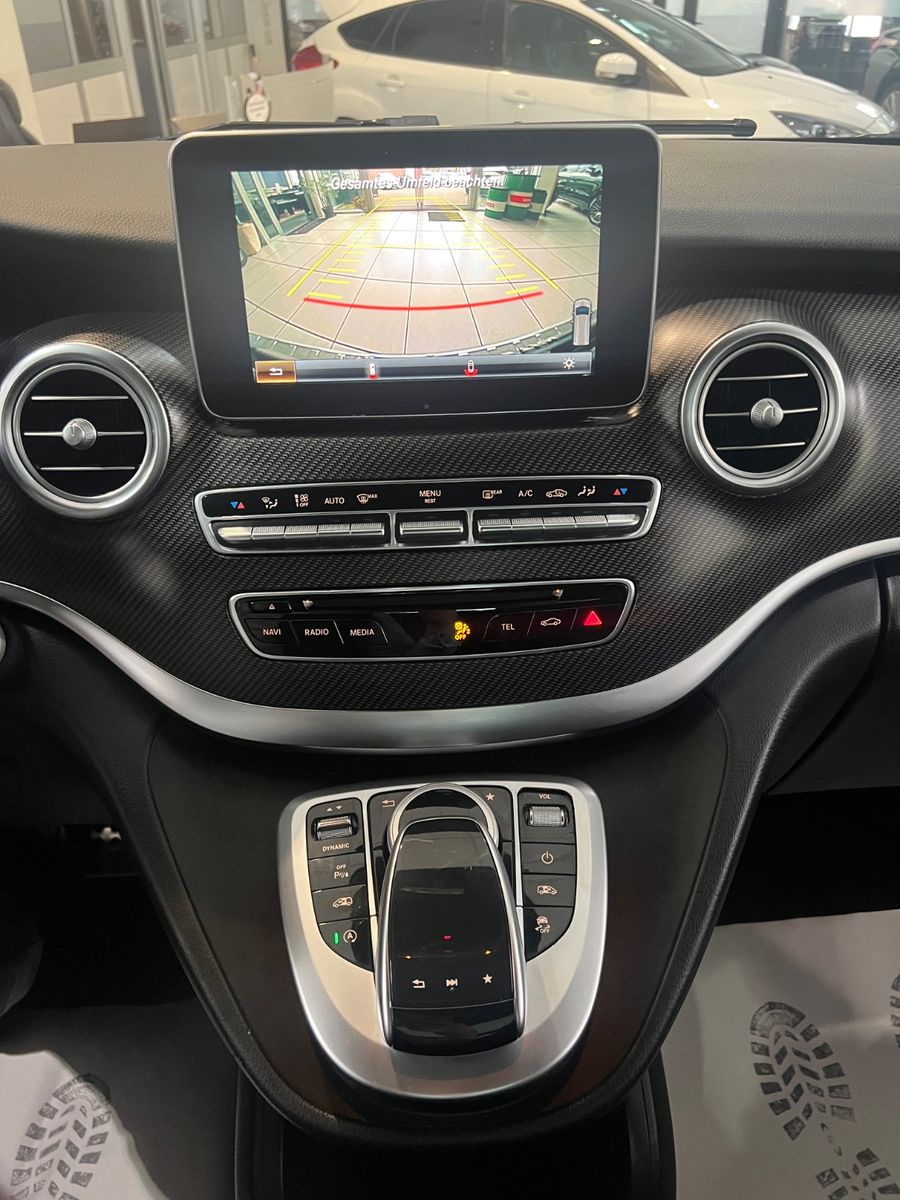 Fahrzeugabbildung Mercedes-Benz V 250 d 4MATIC lang AMG LINE *PANO*Perlmutt-Weiß