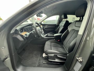 Audi Q8 e-tron - 9
