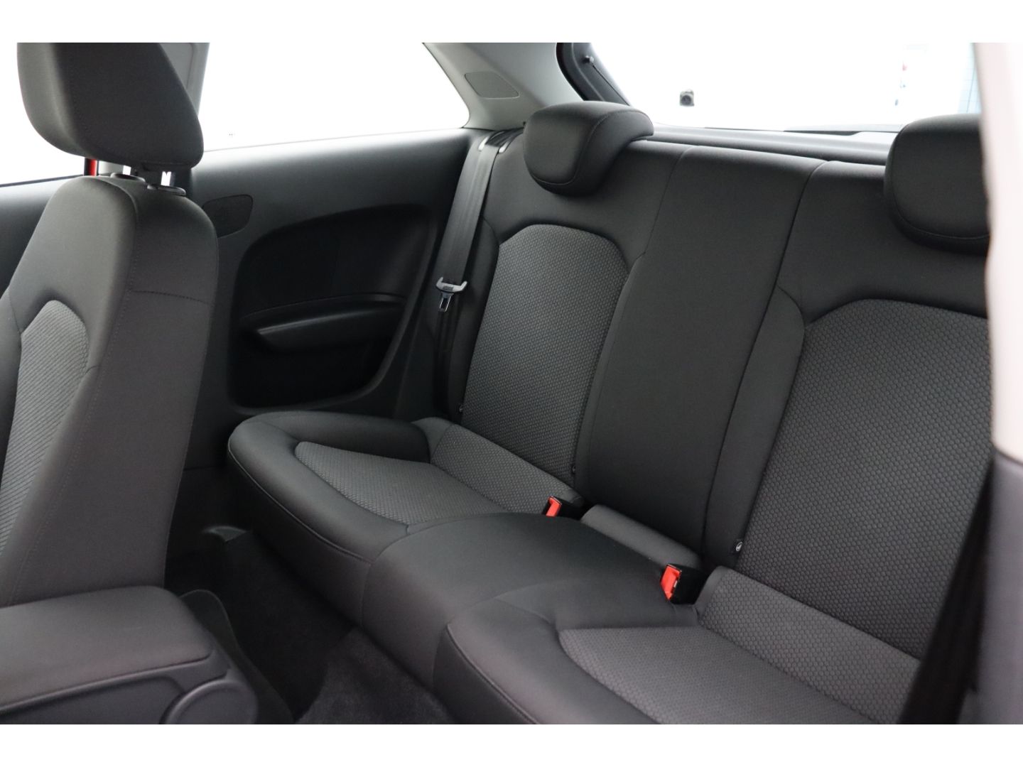 Fahrzeugabbildung Audi A1 1.6 Attraction Klimaauto SHZ Einparkhilfe