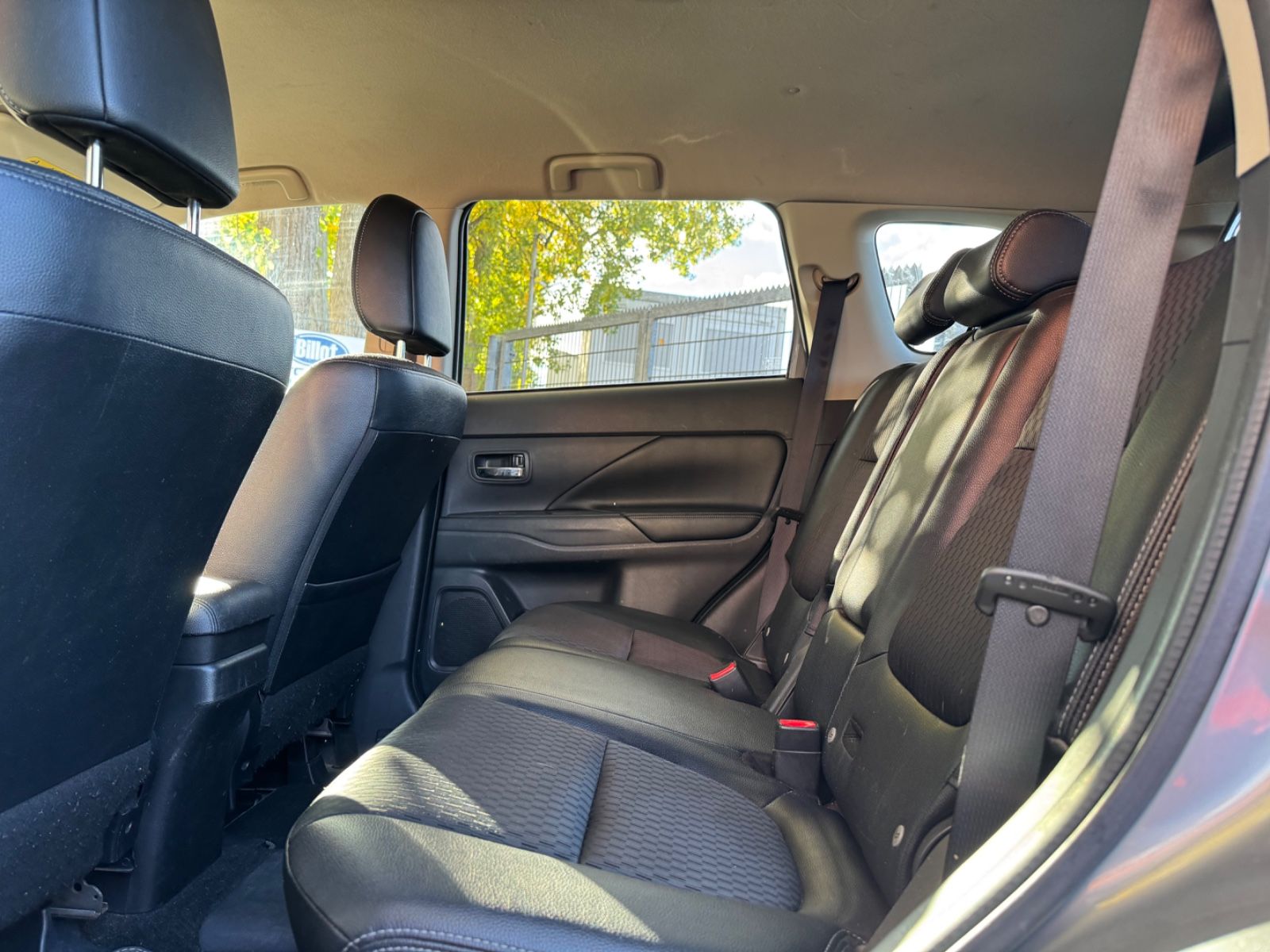 Fahrzeugabbildung Mitsubishi Outlander PHEV Intense 4WD*KEYLESS*KAMERA