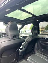 Volvo XC90 B5 D AWD Geartronic R-Design HeadUp Pano Vo - Volvo XC90 Gebrauchtwagen in Köln
