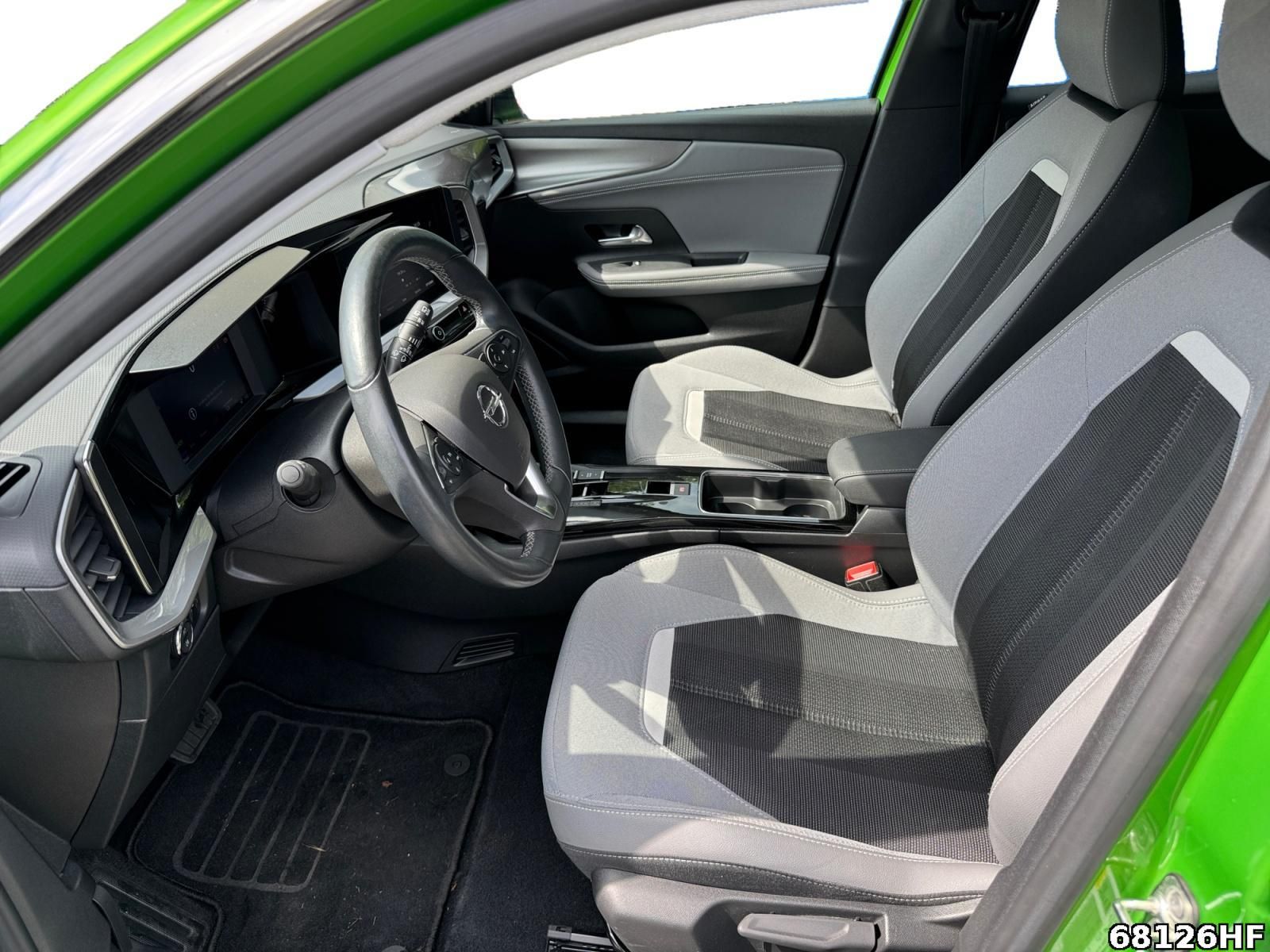 Fahrzeugabbildung Opel Mokka -e Elegance