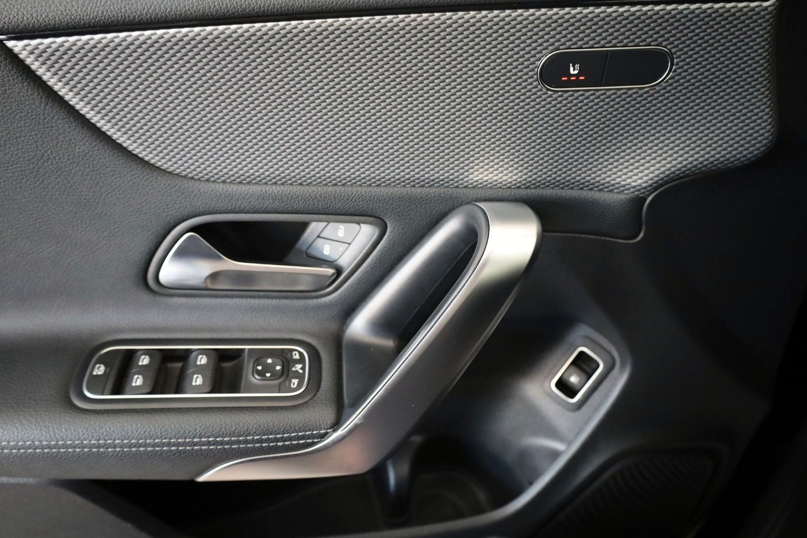 Fahrzeugabbildung Mercedes-Benz CLA 250 e Coupe Progressiv,T.Leder,Navi,Panorama