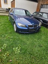 BMW 330 Baureihe 3 Touring 330i - BMW 330 aus 2005: 330i