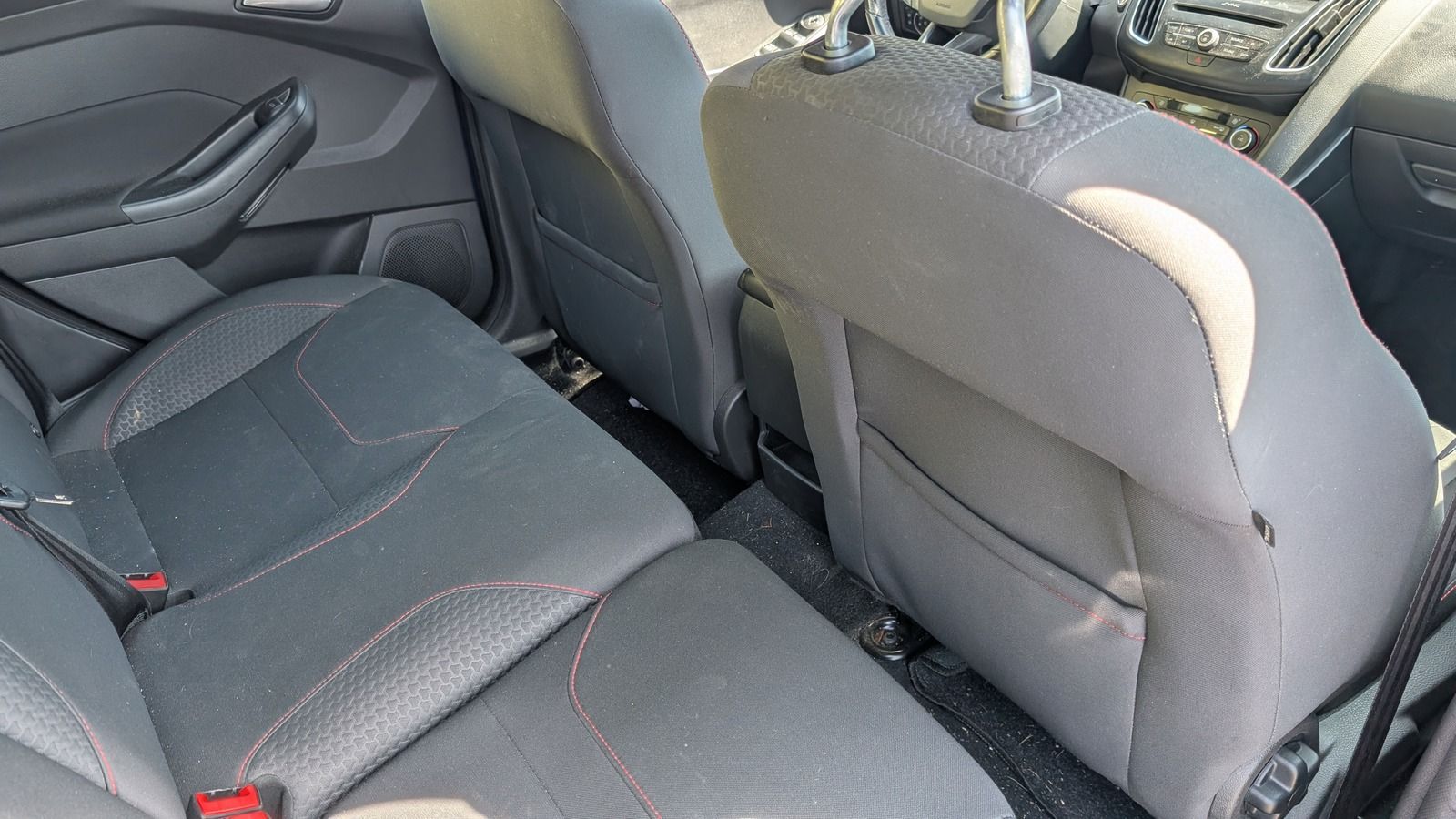 Fahrzeugabbildung Ford Focus Turnier 1.0 eco Boost * beh. FS * SHZ * PD