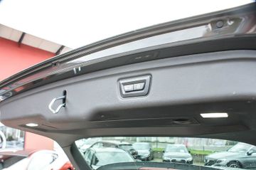 Fahrzeugabbildung BMW 320 d xDrive M Sport WINTERFREUDE LASER HUD 19''