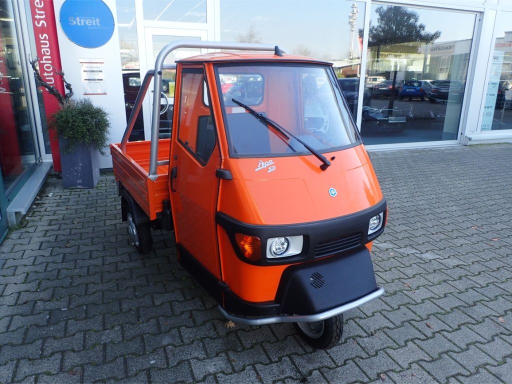 Fahrzeugabbildung Piaggio Ape 50 Cross Orange, Lieferung in ganz Deutschla