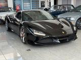 Ferrari F8 Tributo - schwarze Ferrari F8