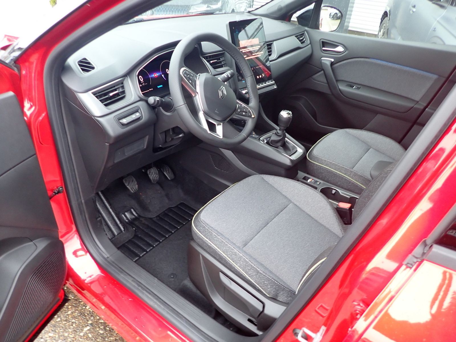 Fahrzeugabbildung Renault Captur KISS TCe 90