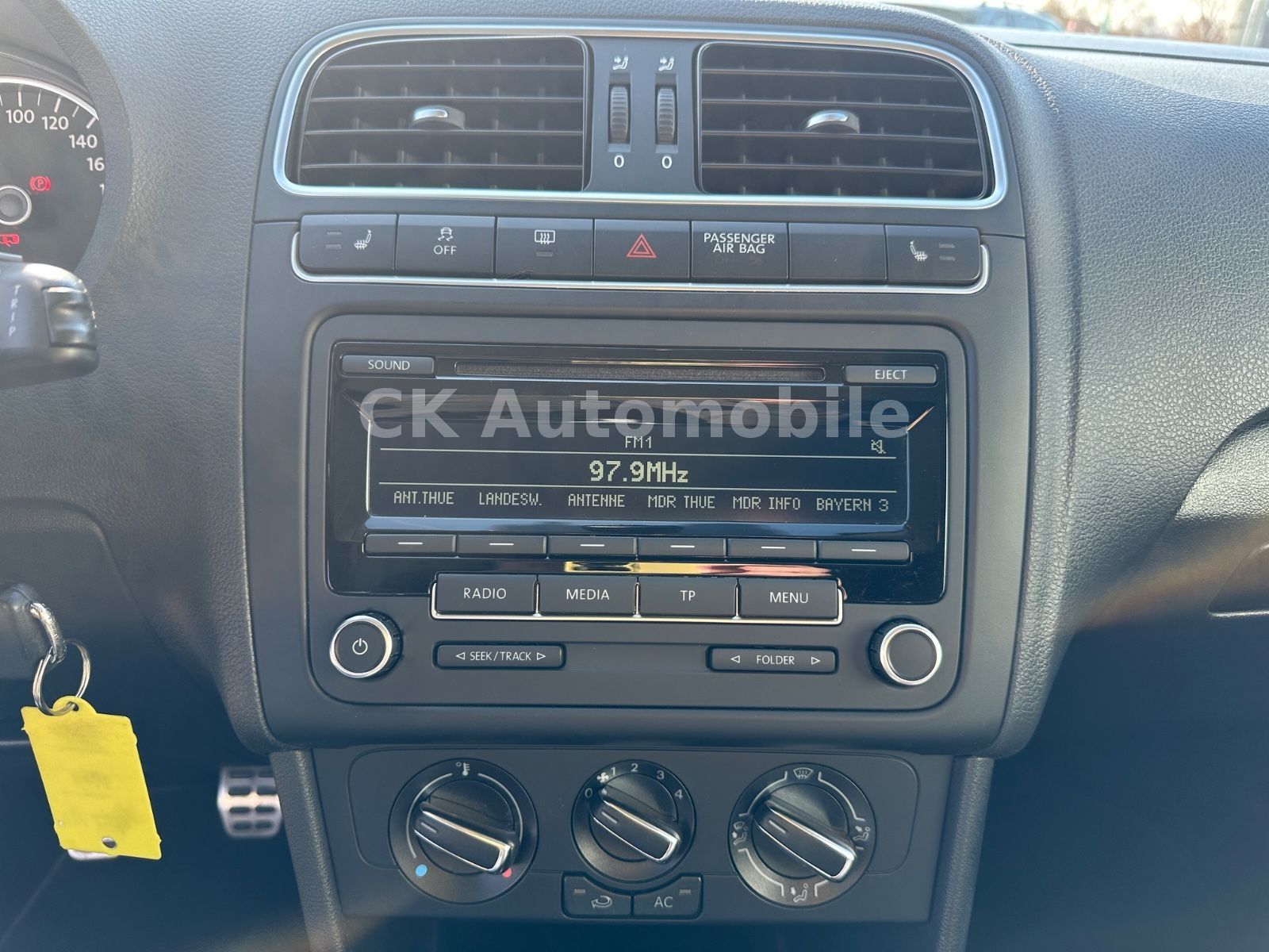 Fahrzeugabbildung Volkswagen Polo V Style 1.2 TSI/Klima/Bi-Xenon/Tempomat/PDC