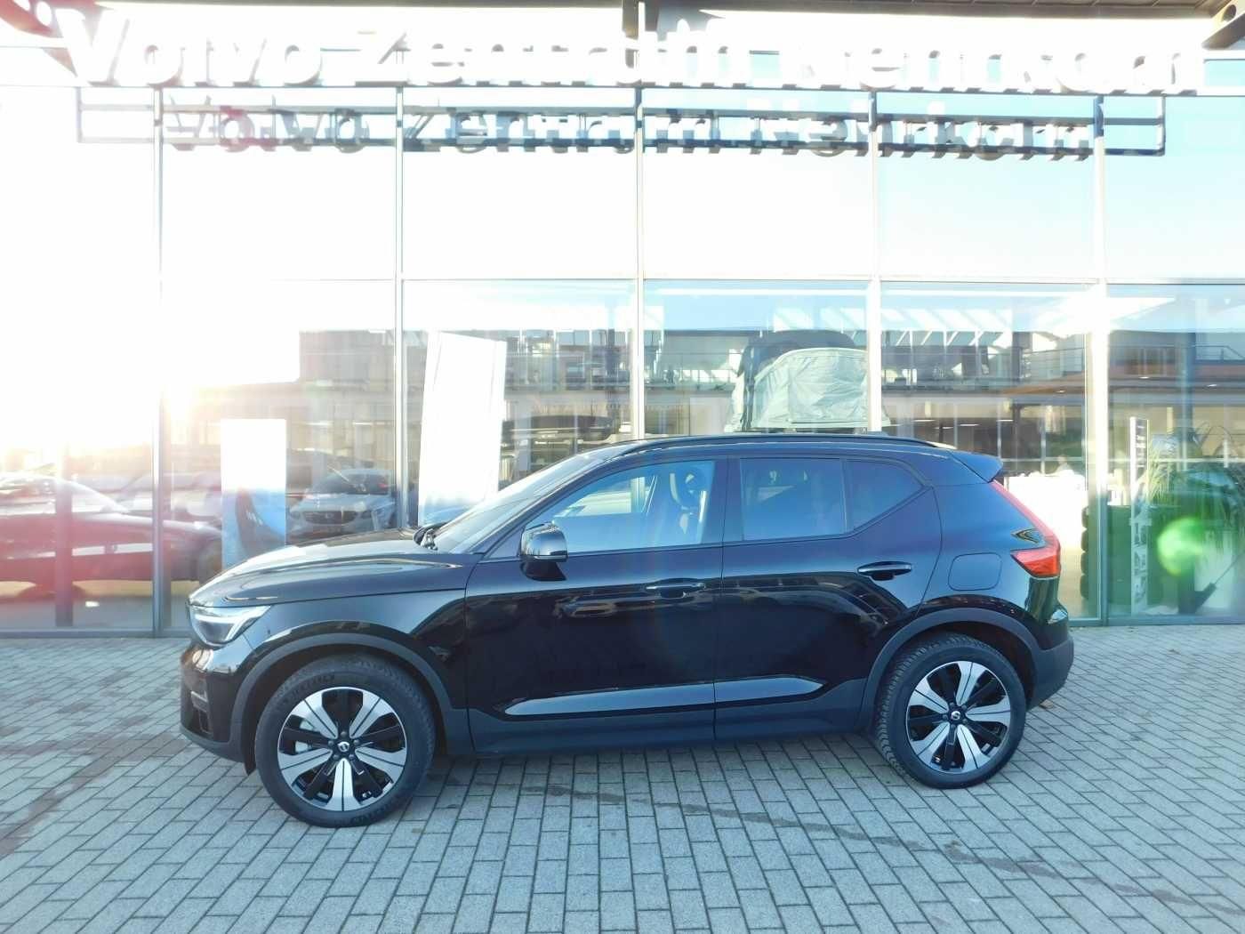 Fahrzeugabbildung Volvo XC40 Recharge 78 kWh Twin Motor Plus