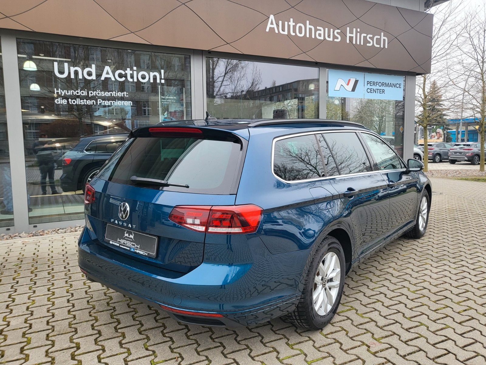 Fahrzeugabbildung Volkswagen Passat Variant 2.0 TDI DSG Business  AHZV NAVI