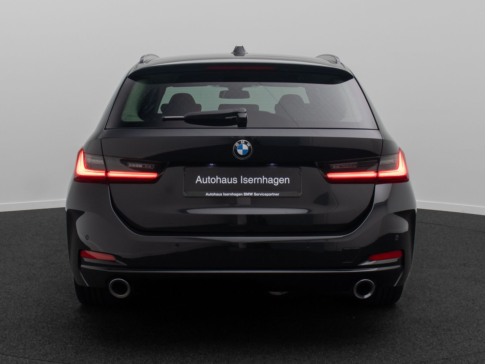 Fahrzeugabbildung BMW 330d H/K GeschwindigReg AHK DAB Widscreen 18Zoll