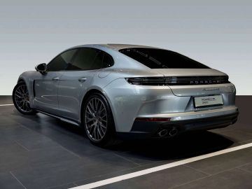 Porsche Panamera - 3