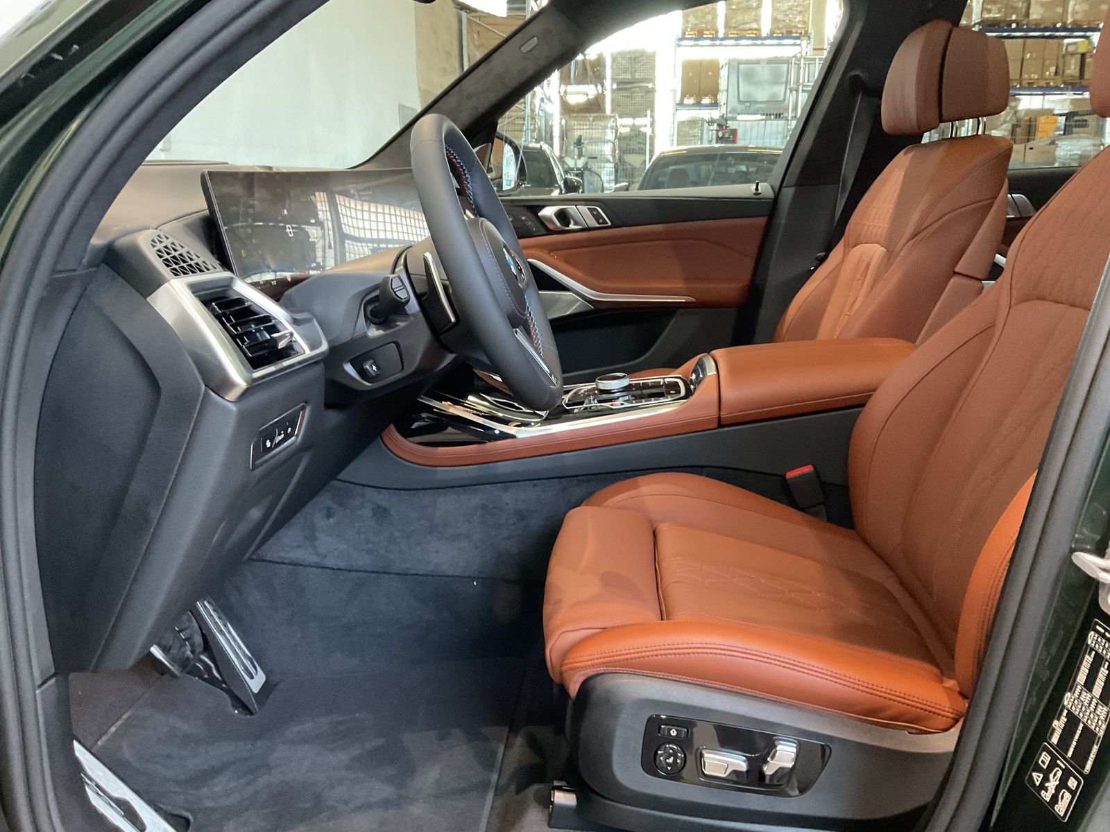 Fahrzeugabbildung BMW X7 M60i Sonderlackierung | Sitzbelüftg | Bower &
