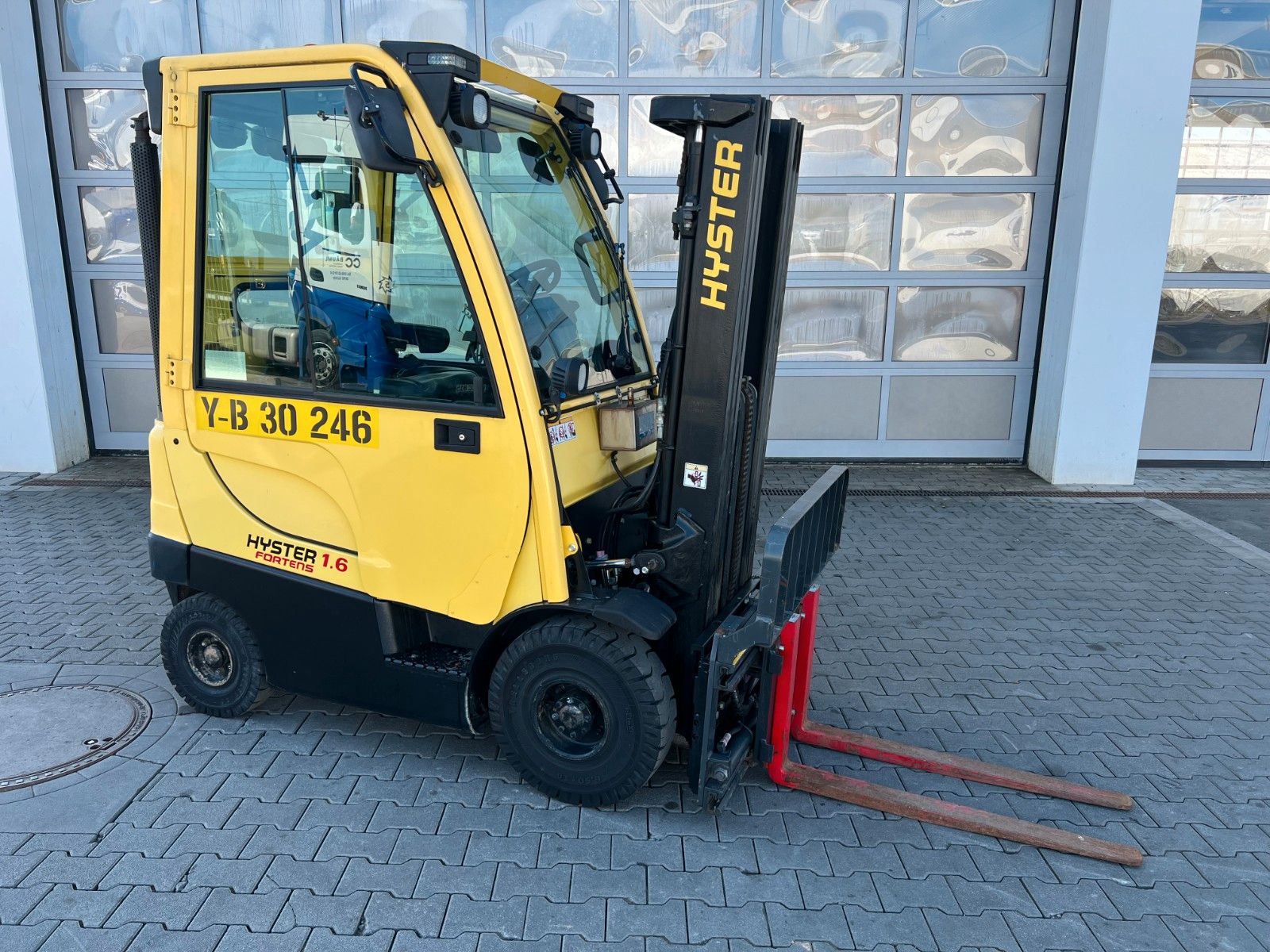 Fahrzeugabbildung Hyster H1.6 FT / Verstellgerät / HH: 4.45m / nur 467h