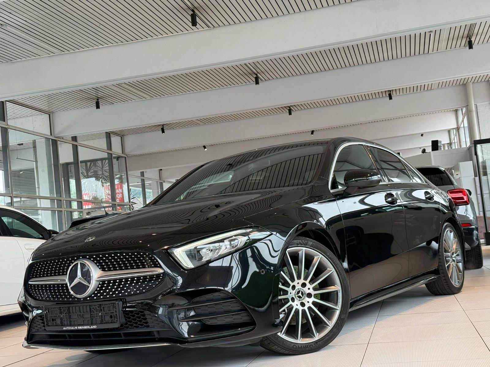 Mercedes-Benz A 220 4Matic/AMG-Line/Navi/Leder/AHK/19-Zoll