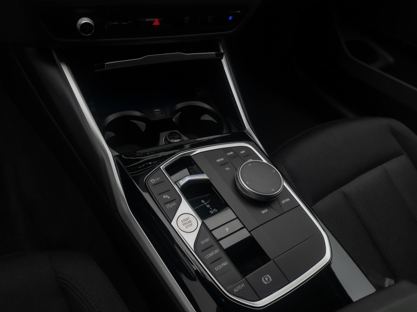 BMW 320 i GeschwindigReg PDC DAB Cockpit+ Widscreen, миниатюра 23