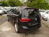Volkswagen Touran Highline BMT/Start-Stopp Automatik+Pano+ - Volkswagen Touran in Düsseldorf