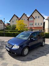 Volkswagen Touran 2.0 FSI Highline AHK