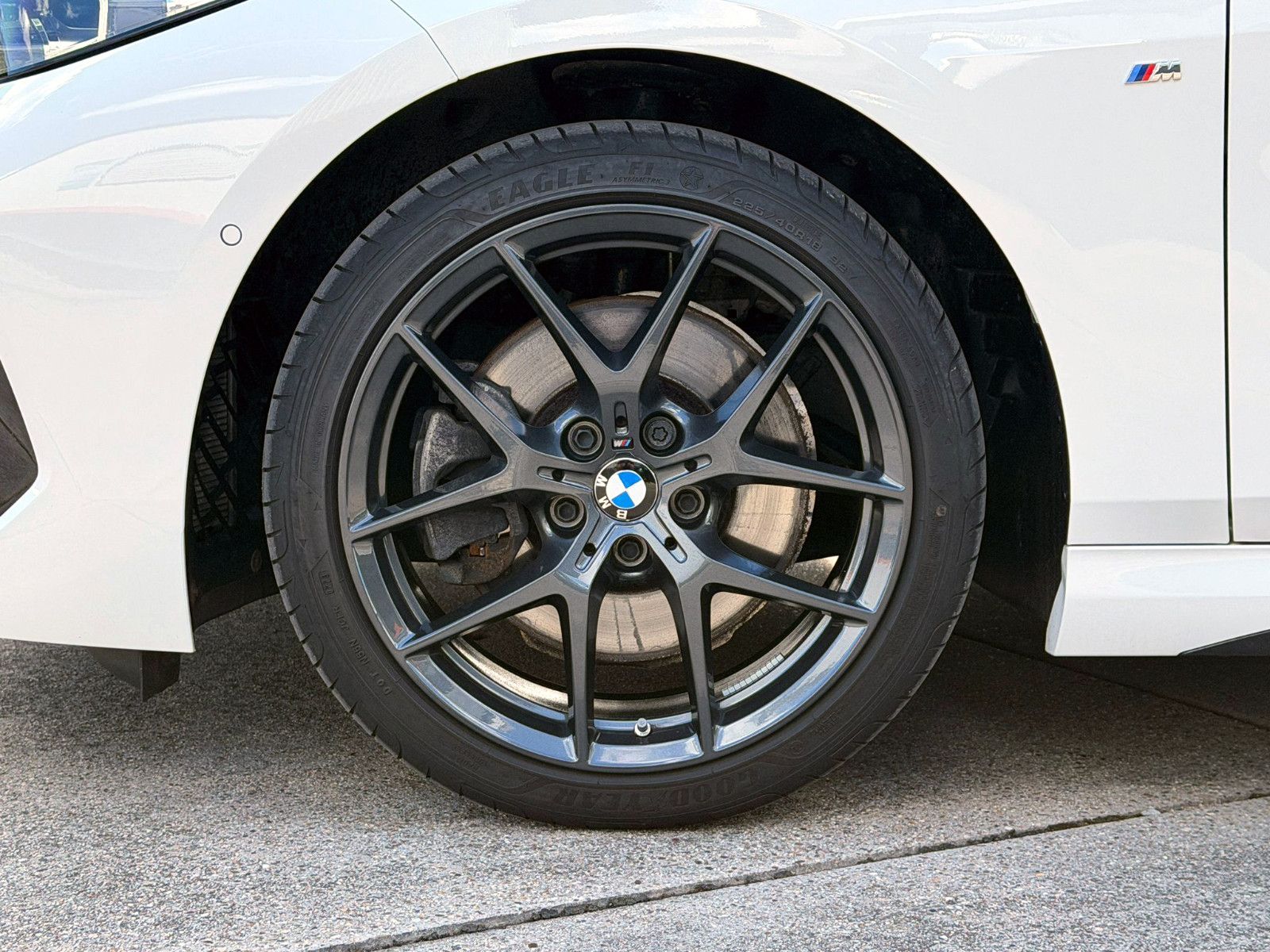 Fahrzeugabbildung BMW 220i Gran Coupé Steptr. M-Sport LED H&K KAM SHZ